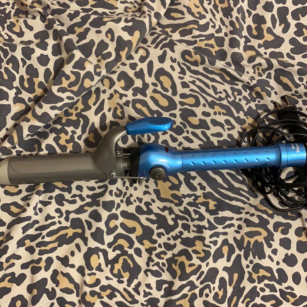 Babyliss pro curling iron